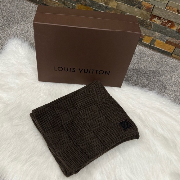 Louis Vuitton Damier Ebene Wool Scarf - Picture 11 of 13